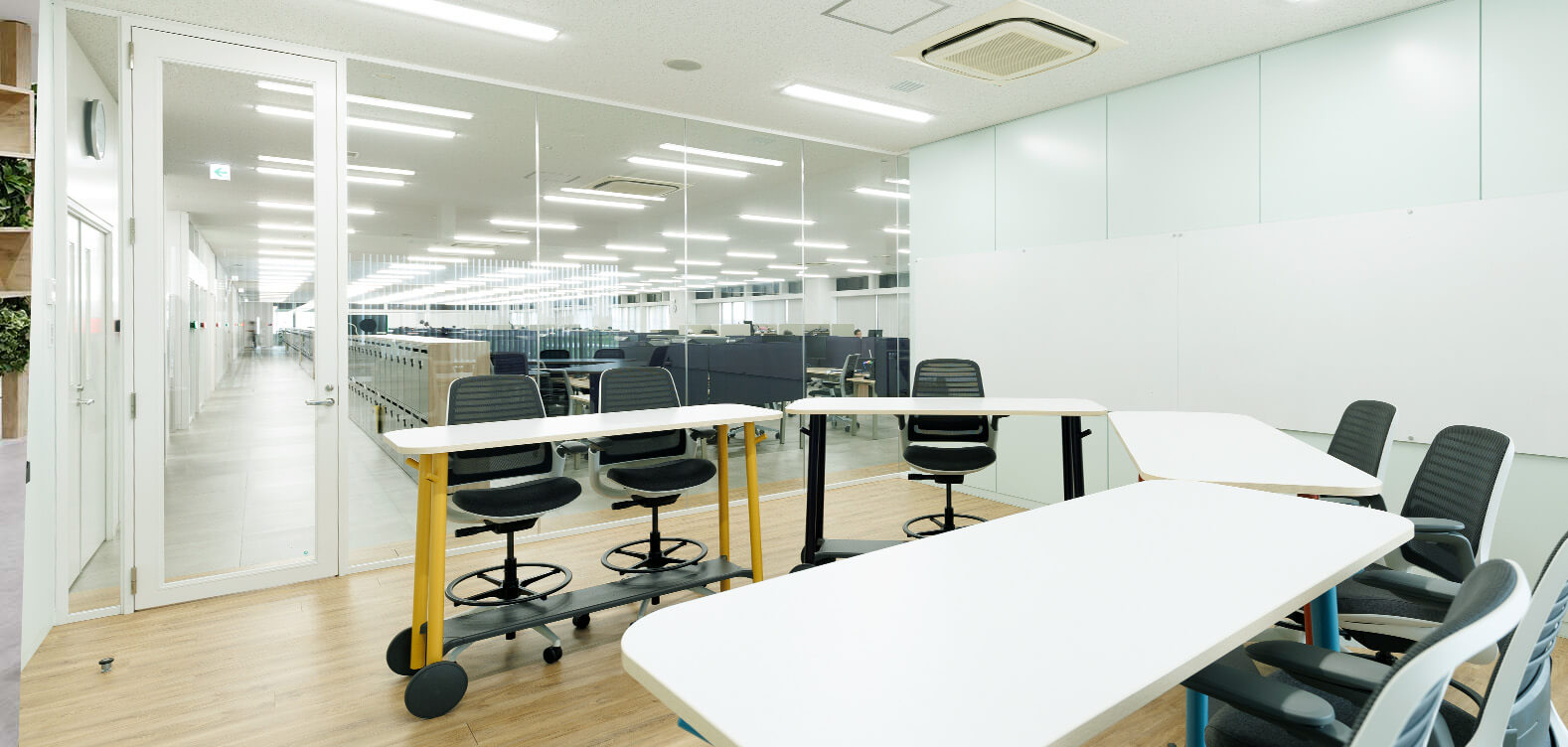 働く環境・制度 ENVIRONMENT & SYSTEMS